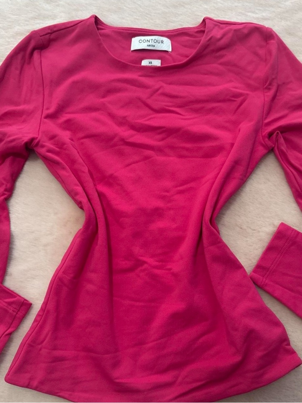 Aritzia Contour Long-Sleeve Fitted Top in Bright Pink